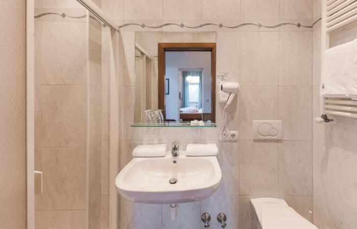 Hotel Angelica Мерано Екстериор снимка